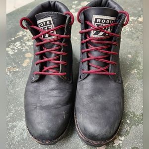 Roots Canada Tuff boots US W 8.5